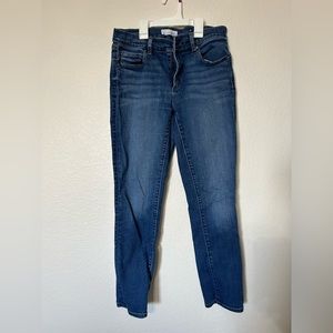 Loft size 28/6 skinny crop jeans